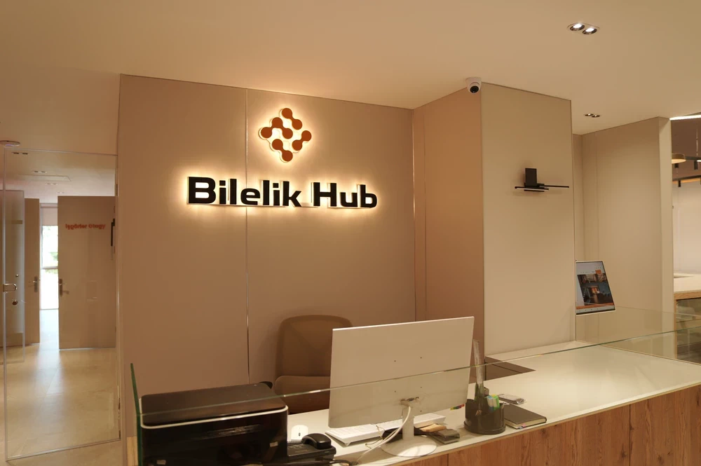 Mümkinçilikleriň giňişligi: «Bilelik Hub» işe we döredijilige bolan garaýşyňyzy düýpli üýtgeder!