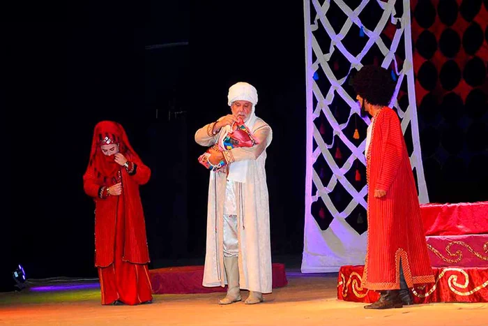 Täze teatr we sirk möwsümi — medeni durmuşymyzyň bezegi