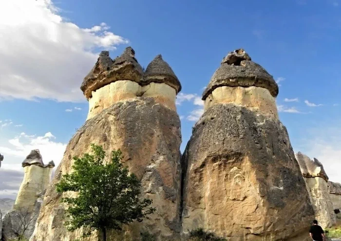 Kappadokiýadaky täsin «daş kömelekler»