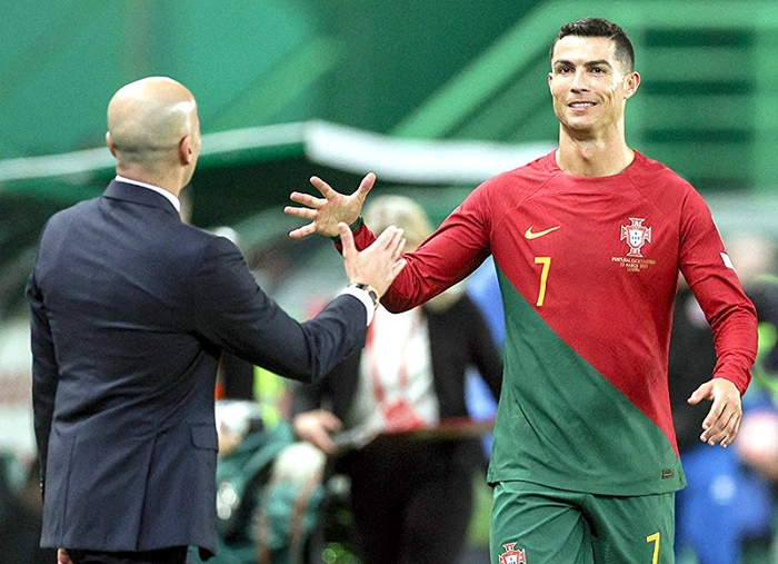 Ronaldunyň gelejegi hakynda: tälimçilikmi ýa ogly Junior bilen futbol meýdanyny paýlaşmak?