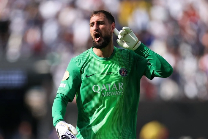 Janluiji Donnarumma indi «Mançester Sitiniň» derwezesini gorar