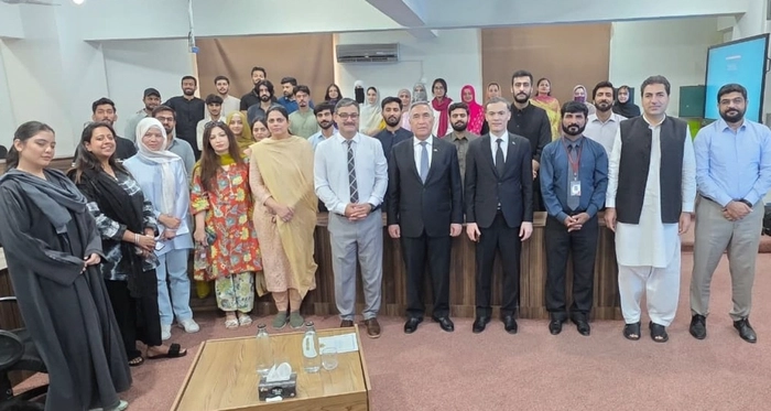 Bilim we ylym ulgamlarynda türkmen-pakistan hyzmatdaşlygynyň geljegi ara alnyp maslahatlaşyldy