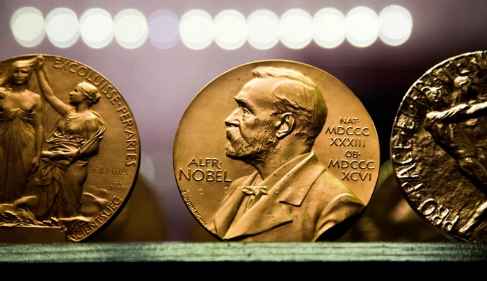 Lukmançylyk we fizika boýunça Nobel baýragynyň eýeleri atlandyryldy
