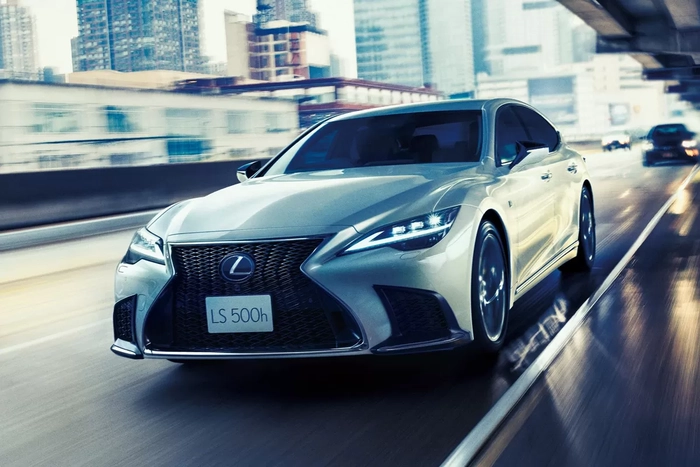 Lexus LS: особенности и цены