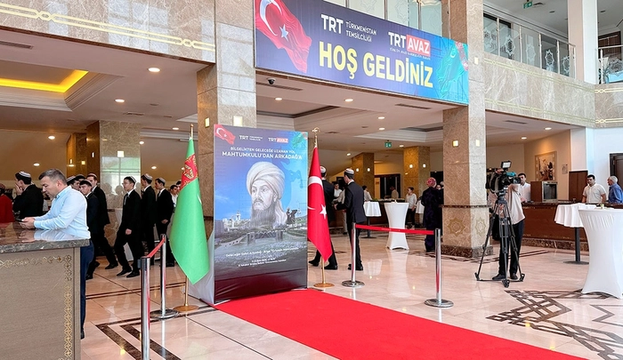 «TRT Avaz» Magtymguly Pyragy hem-de Arkadag şäheri baradaky dokumental filmlerini hödürledi