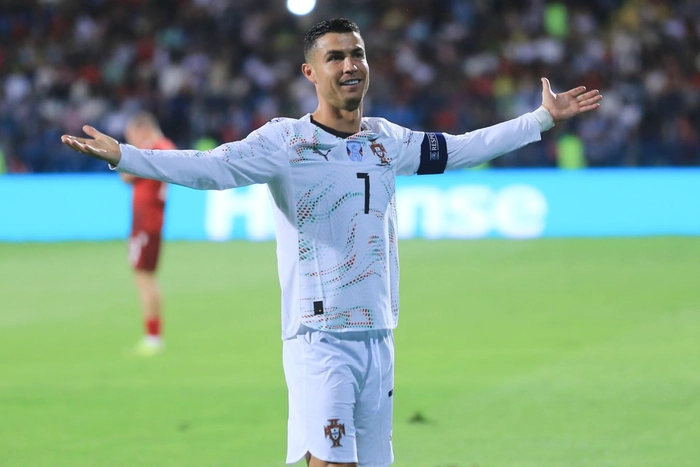 «Forbes»: Ronaldu — dünýäniň iň köp hak alýan futbolçysy, Messi ondan iki esse az serişde alýar