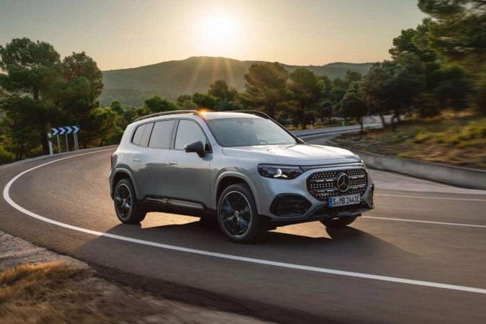 Представлен Mercedes-Benz GLB нового поколения