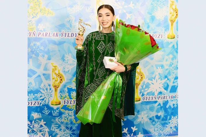 Говхер Ходжимырадова стала победителем конкурса «Ýylyň parlak ýyldyzy»
