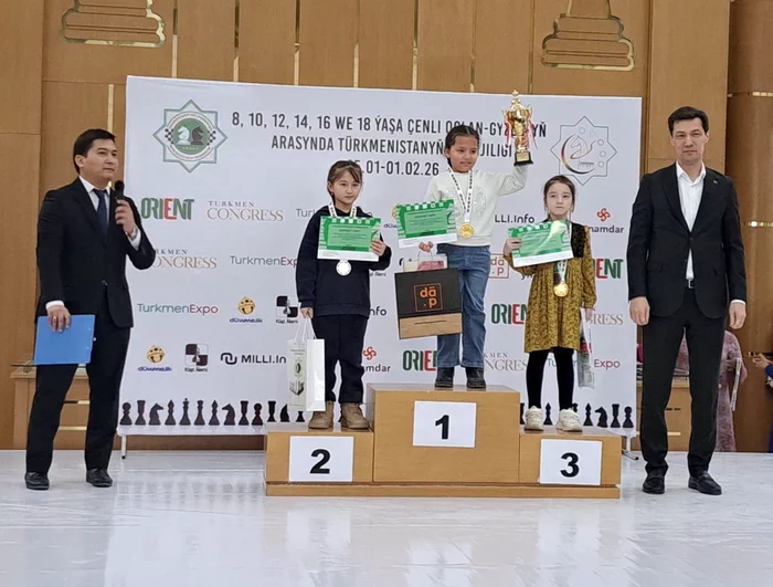 Aşgabatda küşt boýunça ýaşlaryň arasyndaky Türkmenistanyň çempionatynyň ýeňijileri sylaglandy