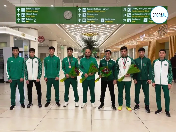 Türkmen boksçylary Tailandda iki bürünç medal gazandylar