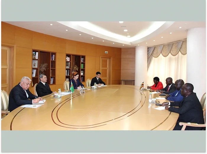Aşgabat we Kampala ikitaraplaýyn hyzmatdaşlygy giňeltmegiň ýol kartasyny kesgitledi