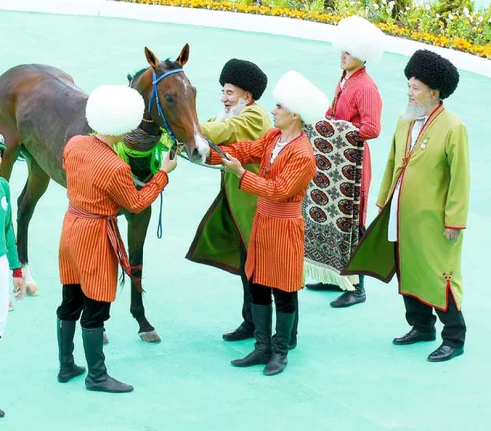 Paýtagtymyzda at çapyşyklary geçirildi