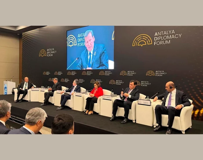Türkmen wekiliýeti Bäşinji Antalýa diplomatik forumyna gatnaşdy