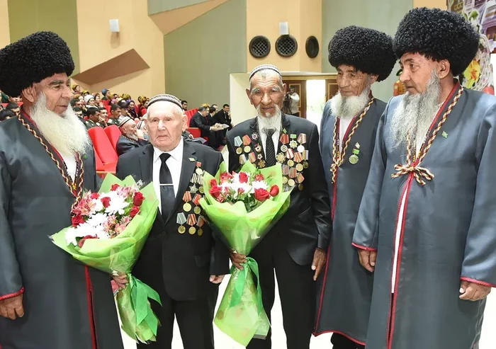 Ветеранам войны и труженикам тыла будут вручены подарки в преддверии Дня Победы