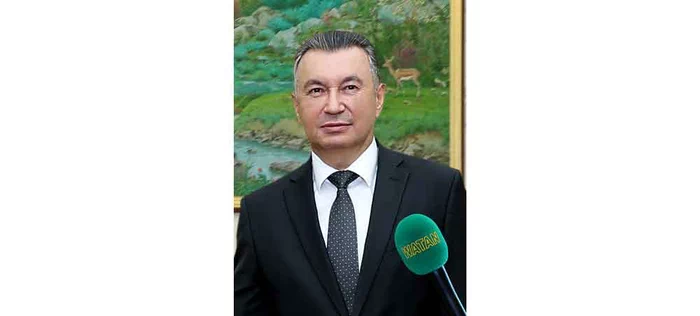 Президент Сердар Бердымухамедов принял Премьер-министра Таджикистана Кохира Расулзода