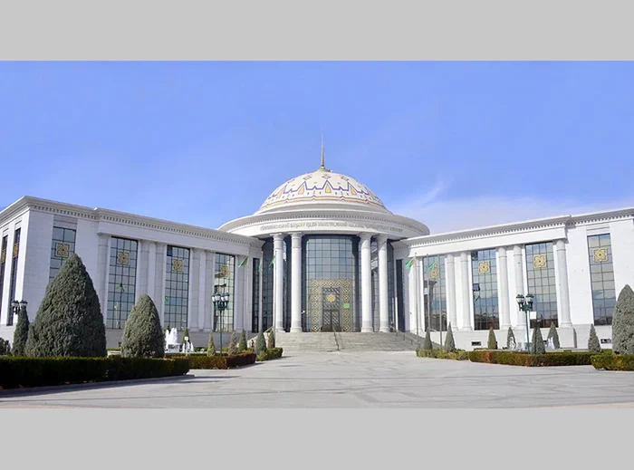 Halkara gatnaşyklary institutynda Parahatçylyk we bitaraplyk kafedrasy döredilýär