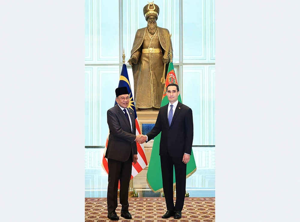Hyzmatdaşlyk strategik sepgide çykarylýar: Aşgabat we Kuala-Lumpur özara gatnaşyklaryň gerimini giňeldýär