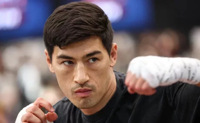 Дмитрий Бивол защитил титулы чемпиона мира по боксу по двум версиям