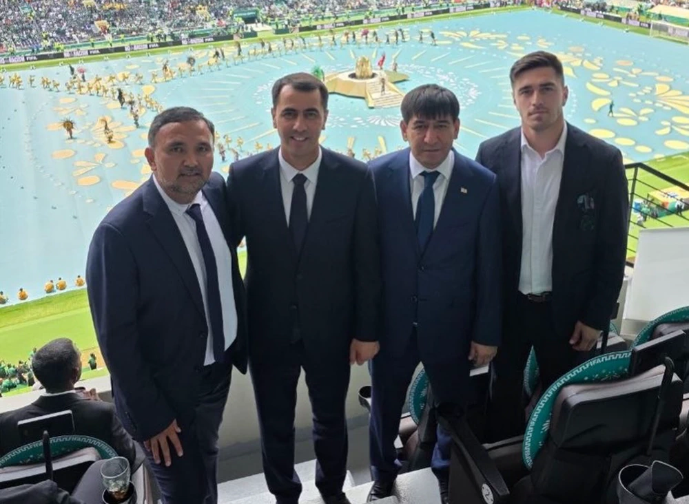 Türkmenistanyň Futbol federasiýasynyň başlygy dünýä çempionatynyň açylyşyna gatnaşdy