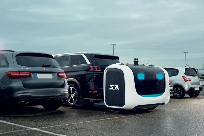 Beýik Britaniýanyň howa menzilinde ulaglary duralgada goýýan robotlar peýda bolar