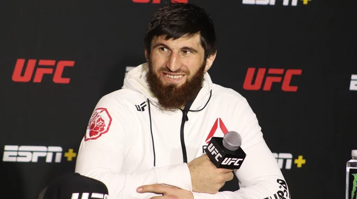 Магомед Анкалаев проведёт бой на турнире UFC Fight Night 282