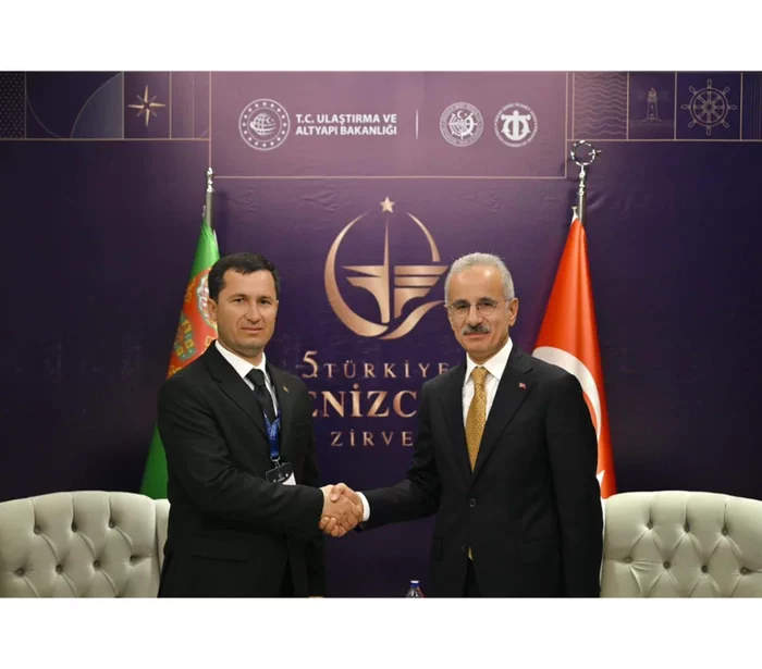 Stambulda 5-nji Türkiýe Deňiz sammiti geçirildi