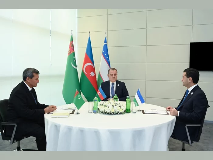 CICA sammitiniň meýdançasynda Azerbaýjanyň, Türkmenistanyň we Özbegistanyň daşary işler ministrleriniň üçtaraplaýyn duşuşygy geçirildi